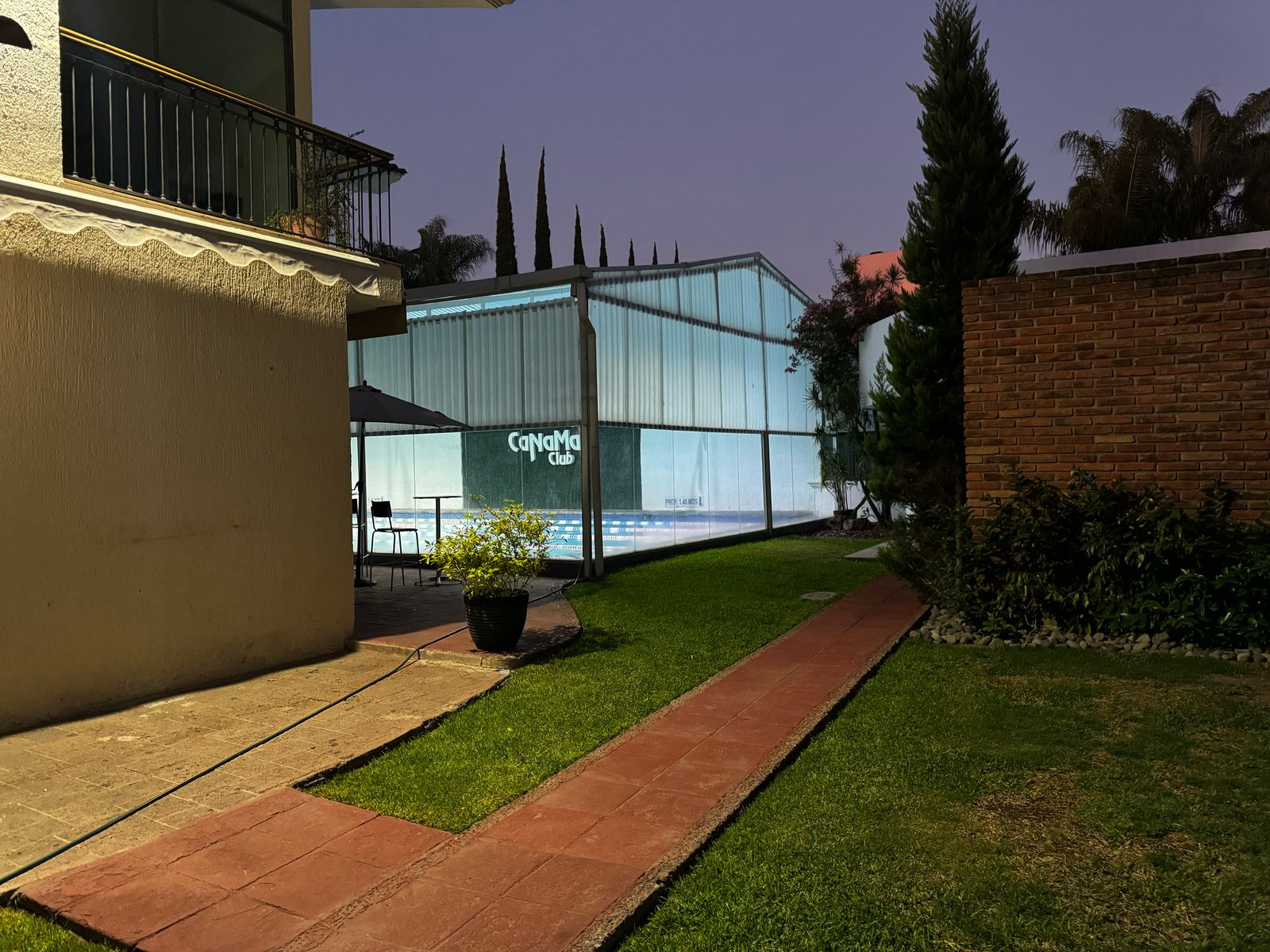 Alberca de Canama Club.